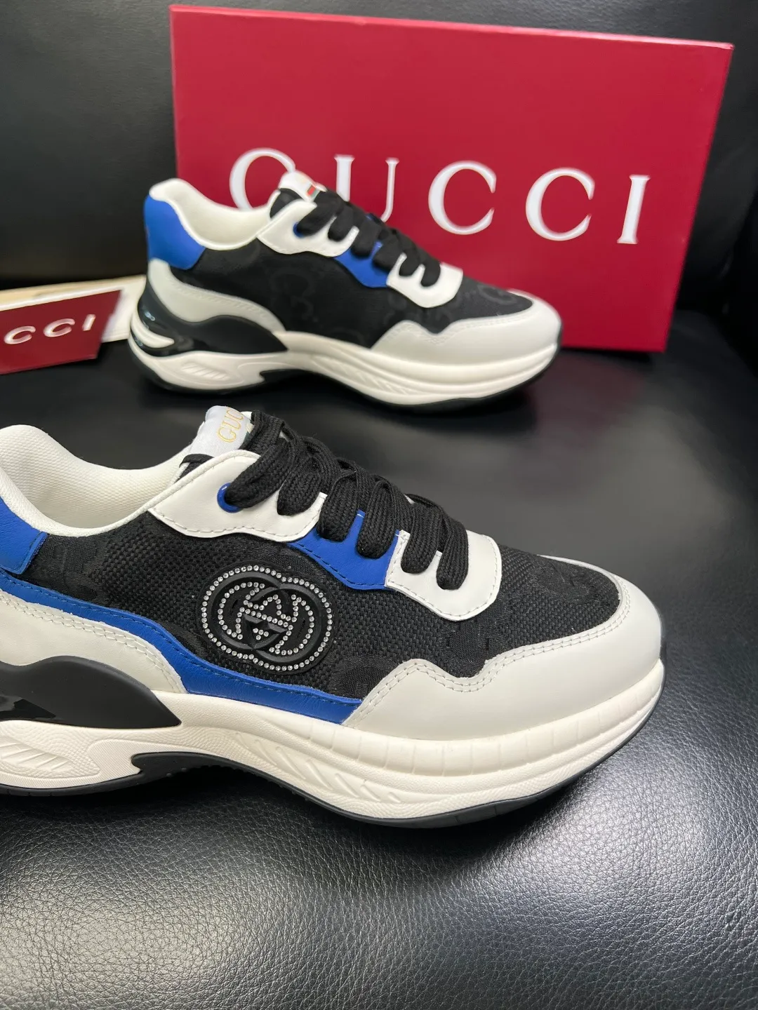 Men's shoes 💰800 Gucci top purchasing Gucci counter new model, original factory configuration imported cowhide from Italy with printed fabric, imported cowhide lining, breathable and comfortable, sole: original factory special sole is super comfortable, original factory and single goods are high quality, welcome to compare, code number 38-44 (customized 45)